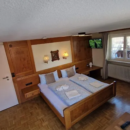Alpen Martin Hotell *