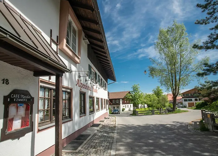 Alpen Martin Hotel *