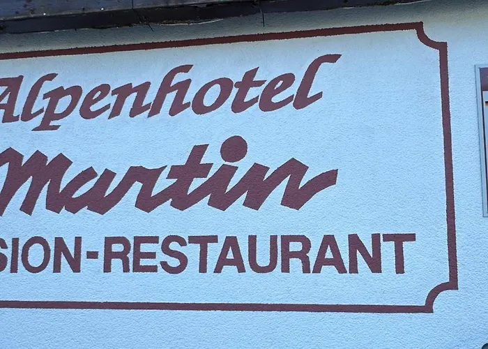 Alpen Martin מלון *